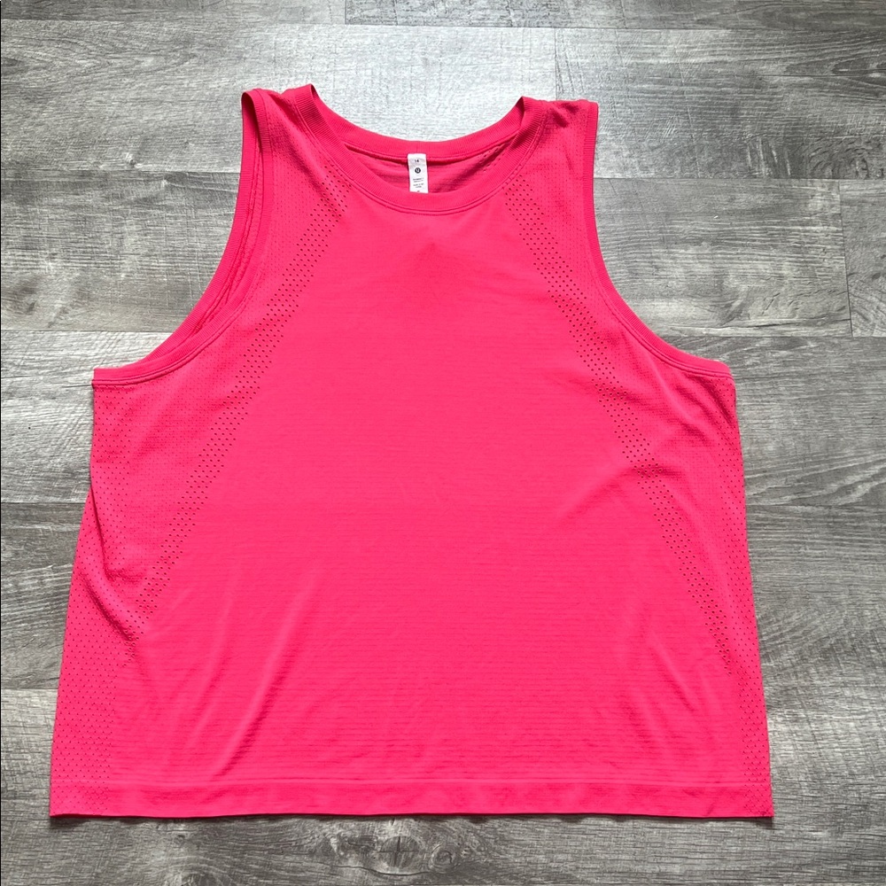 Lululemon Train to Be Tank Top
Lip Gloss / Lip Gloss - Picture 2 of 14